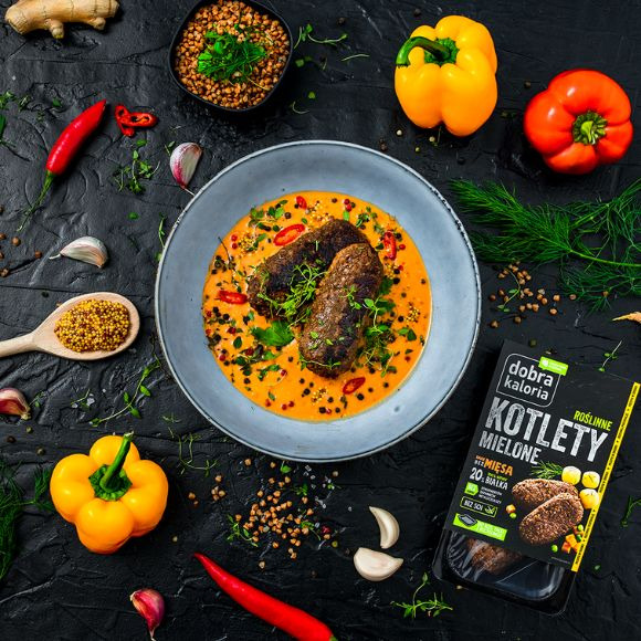 Jak zrobić roślinne kotlety mielone w sosie musztardowym Przygotowywanie roślinnych kotletów mielonych w sosie musztardowym