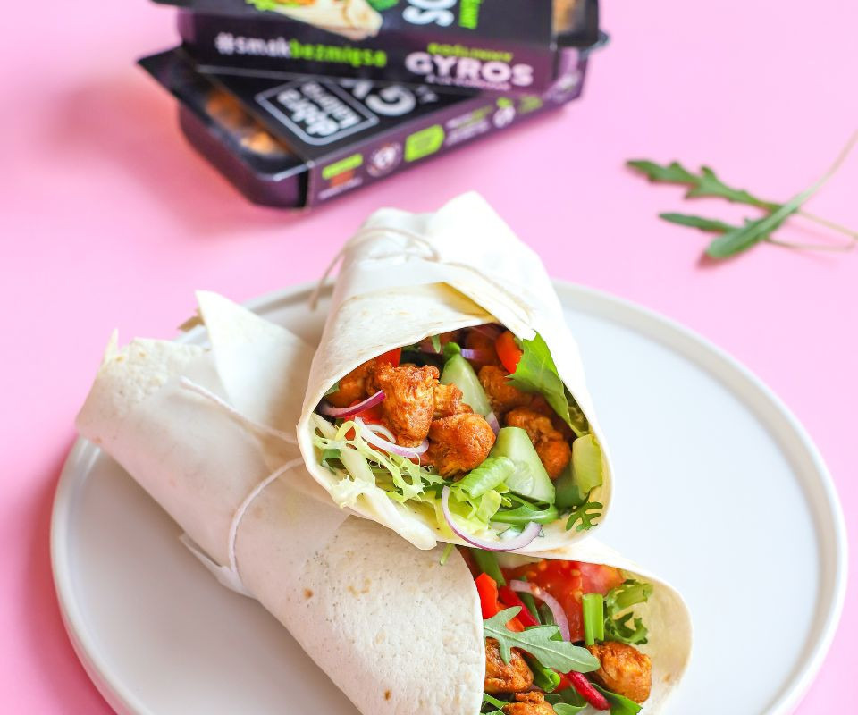 Przepis na tortillę z gyrosem w wersji roślinnej 2 Jak zrobić wegańską tortillę z gyrosem roślinnym 2